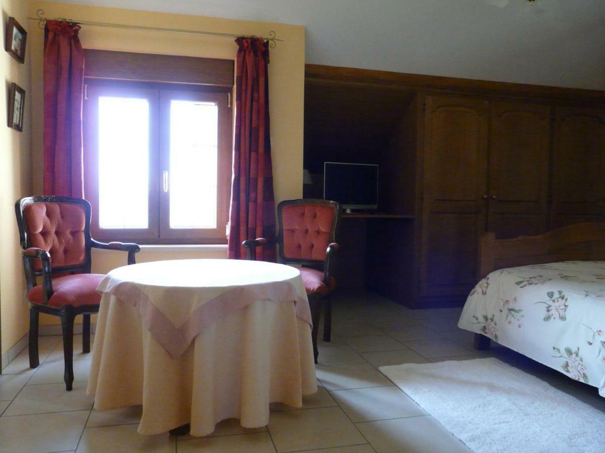 Bed and Breakfast L'Orchidee Rochehaut Exterior foto