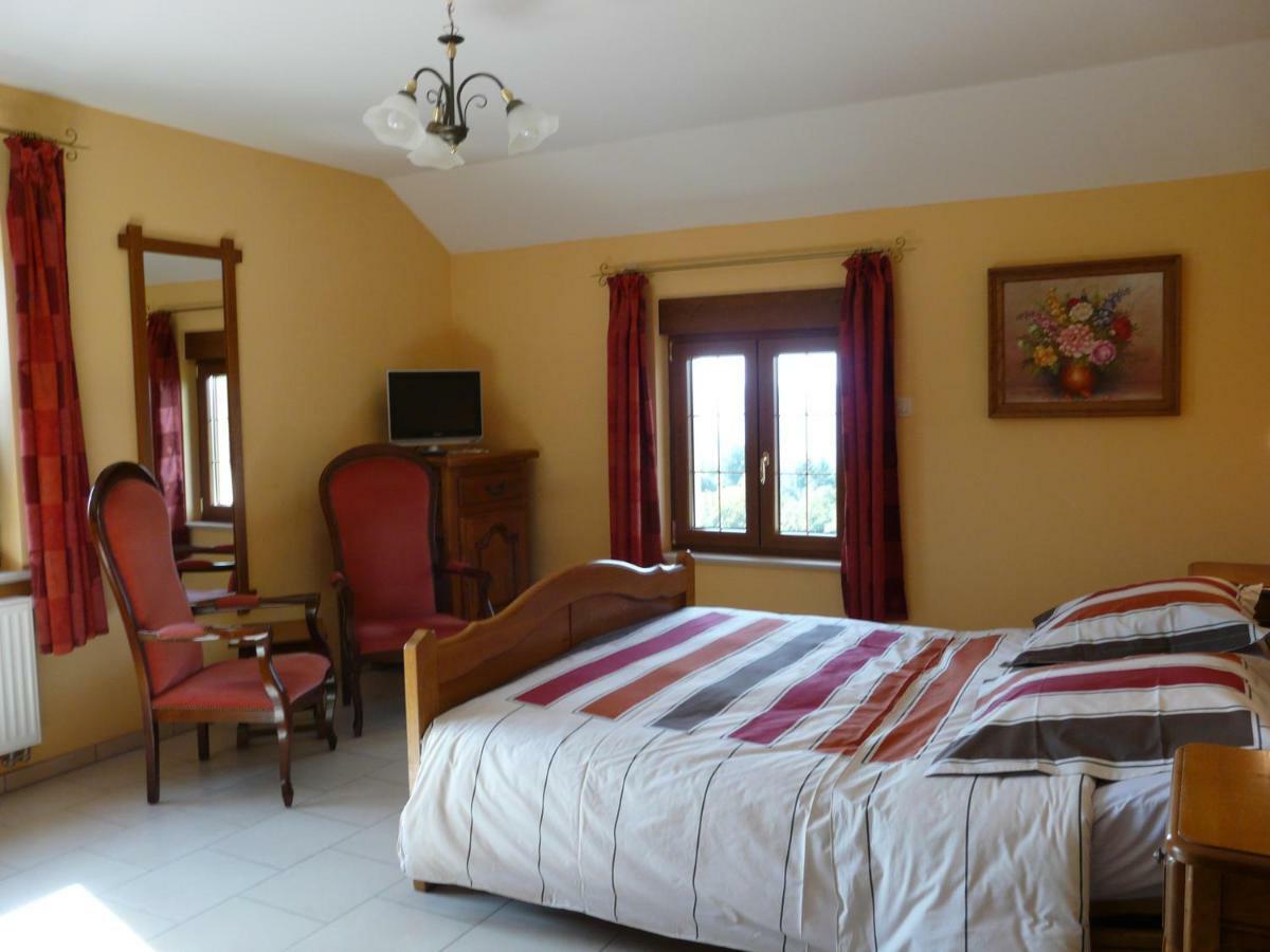 Bed and Breakfast L'Orchidee Rochehaut Exterior foto