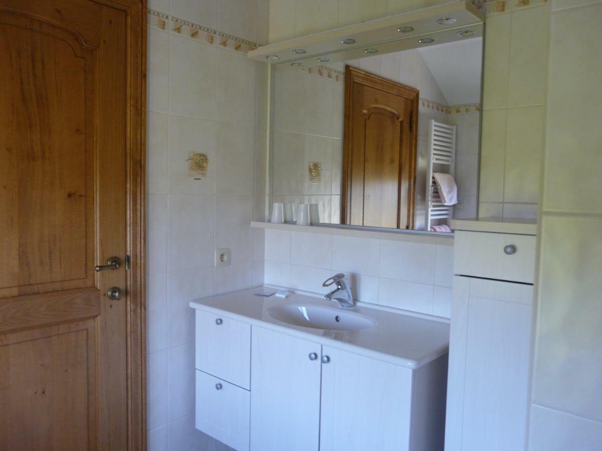 Bed and Breakfast L'Orchidee Rochehaut Exterior foto